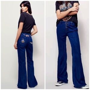 Free People Embroidered Bell Bottom Jeans 31 NWOT